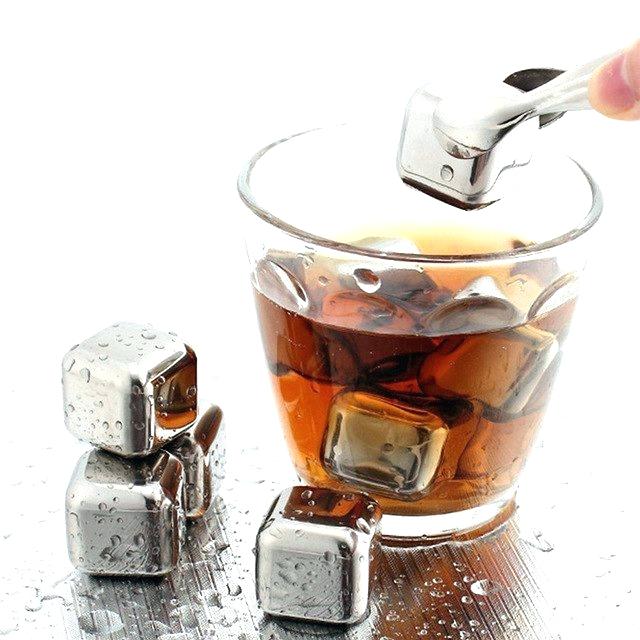 Set De 4 Cubos De Acero Hielo Reutilizables Enfriar Tragos Plateado